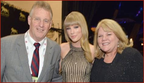 Was Taylor Swifts Parents Divorce Ever Reconciled? Heres What We Know